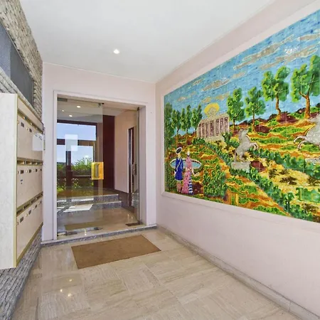 Marly Sea Front Promenade Apartment